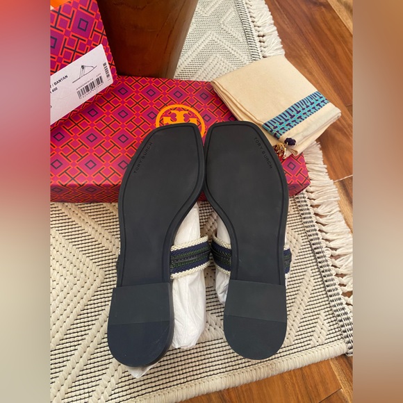 Tory Burch Jessa Thong Sandal in Navy Color